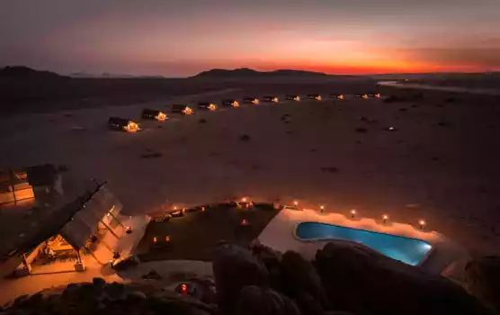Desert Quiver Lodge after sunset