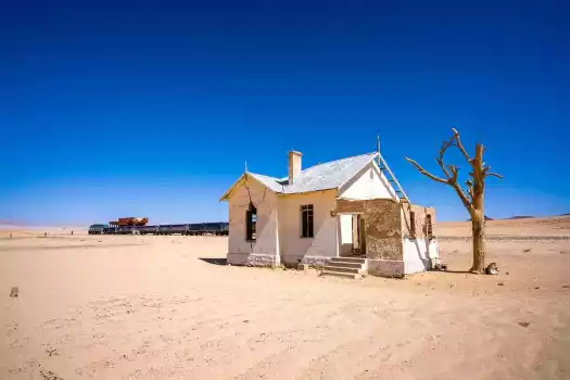 Abandoned house close to Lüderitz